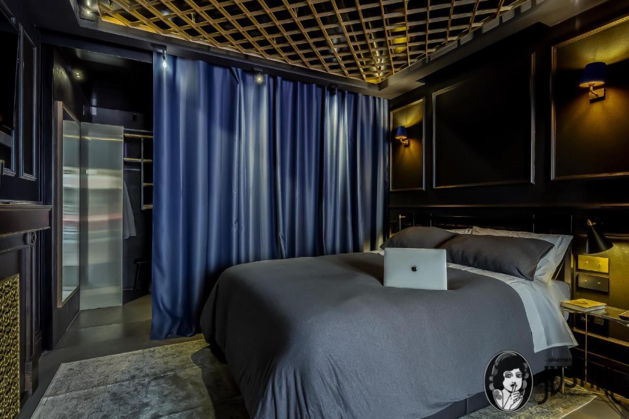 Suite Shibari By Justine Apartments Sobria Elegante Y Pecaminosa Apartamento Turistico En Madrid Rio 外观 照片